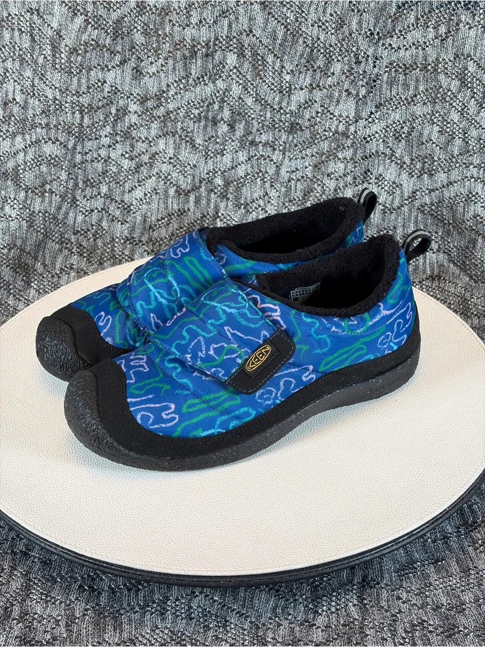 Keen Kids Howser Low Wrap shoes Youth size 6